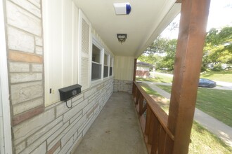 1005 Hawthorn Ave in St. Charles, MO - Building Photo - Building Photo