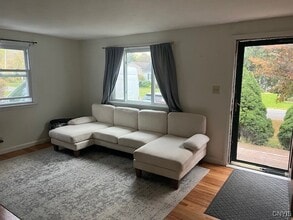 302 Twin Elms Ln in Syracuse, NY - Building Photo - Building Photo