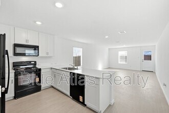 12200 Steeplechase Dr in Aubrey, TX - Building Photo - Building Photo