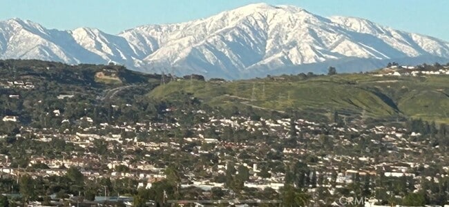 property at 761 W Country Hills Dr