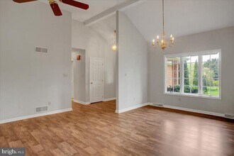 6929 Fairway Oaks in Chambersburg, PA - Building Photo - Building Photo