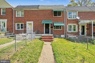 828 St Dunstans Rd in Baltimore, MD - Building Photo