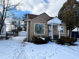 20059 Bloom St in Detroit, MI - Building Photo