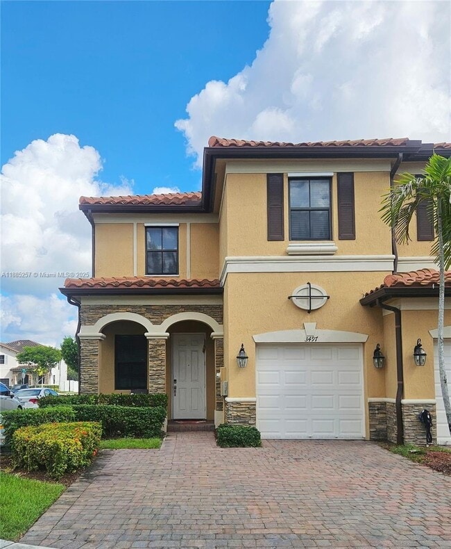 3497 W 92nd Pl in Hialeah, FL - Building Photo - Building Photo