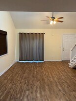 145 Colonial Cir in Murrells Inlet, SC - Building Photo