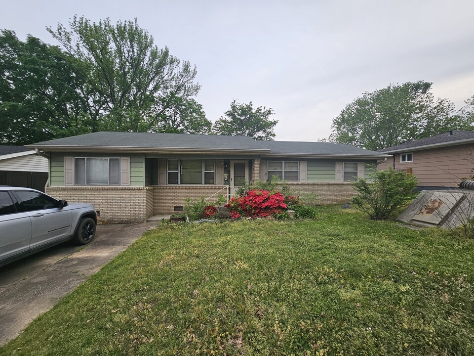1503 Gregory St in Jacksonville, AR - Building Photo