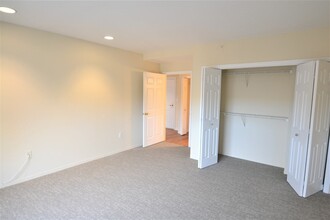 80 Peterborough St, Unit 308 in Boston, MA - Building Photo - Building Photo