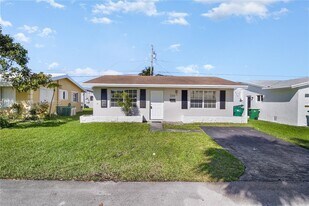 2709 NW 54th St in Fort Lauderdale, FL - Building Photo