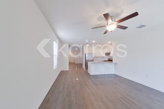 32130 Katelin Cir in Leesburg, FL - Building Photo - Building Photo