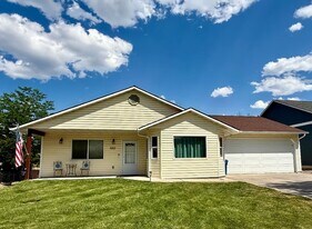 6102 Avon Ln in Missoula, MT - Building Photo