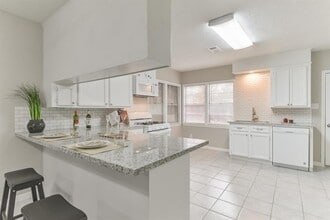 12109 22nd St in Santa Fe, TX - Building Photo - Building Photo