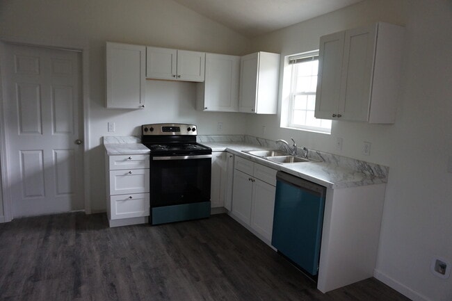 784 Parsonage Rd in White Pine, TN - Building Photo - Building Photo
