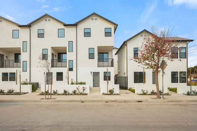 2154 245th St, Unit 1A in Lomita, CA - Building Photo - Building Photo