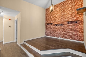 6109 Wigmore Ln in Alexandria, VA - Building Photo - Building Photo