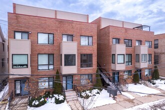 Cornerstone Condominiums in Evanston, IL - Building Photo - Building Photo