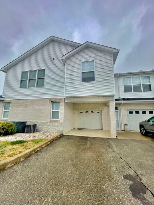248 Adams Pointe Blvd in Mars, PA - Building Photo