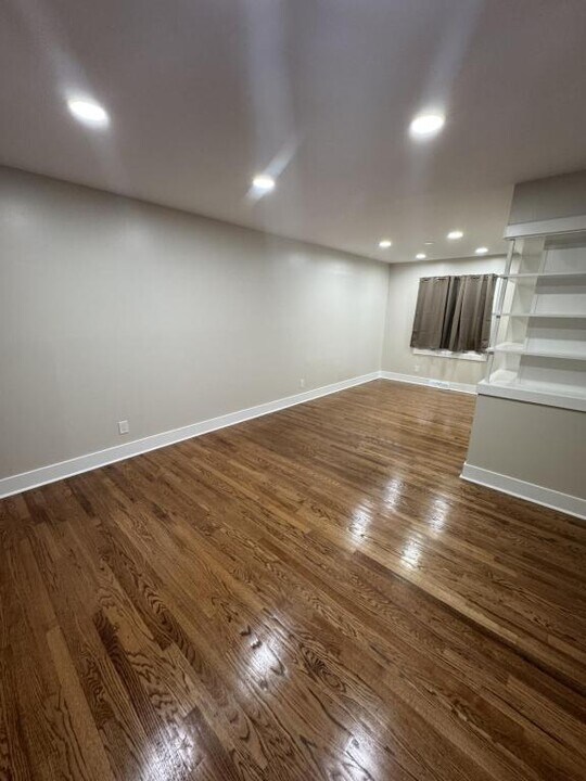 17814 Burnham Ave in Lansing, IL - Building Photo