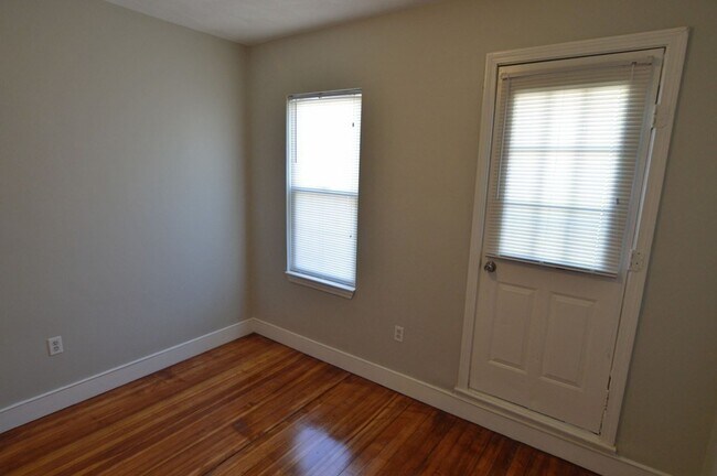 34 Circuit St, Unit 1 in Boston, MA - Building Photo - Building Photo
