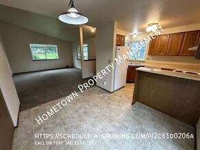 640 Bavarian Ln SE in Olympia, WA - Building Photo - Building Photo