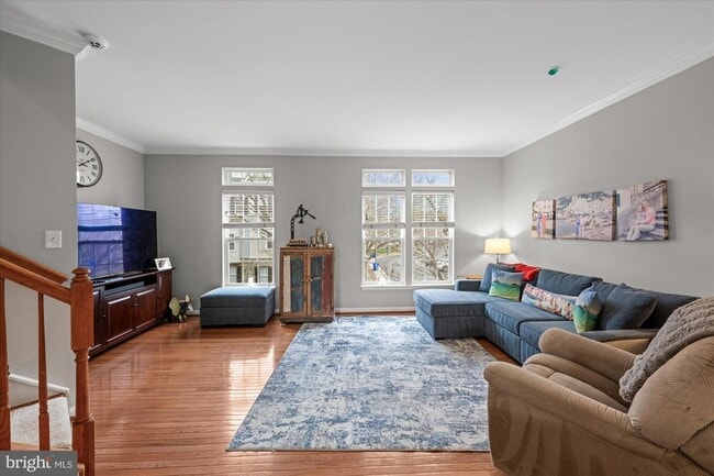 5076 Grimm Dr in Alexandria, VA - Building Photo - Building Photo