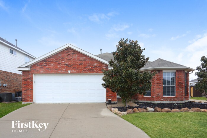 1521 Vista Ridge Dr in Forney, TX - Building Photo