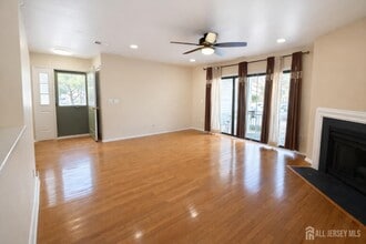 1413 Pebble Pl in Sayreville, NJ - Building Photo - Building Photo