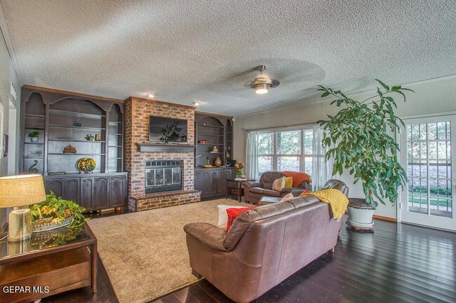 6344 Via Aventura Dr in El Paso, TX - Building Photo - Building Photo