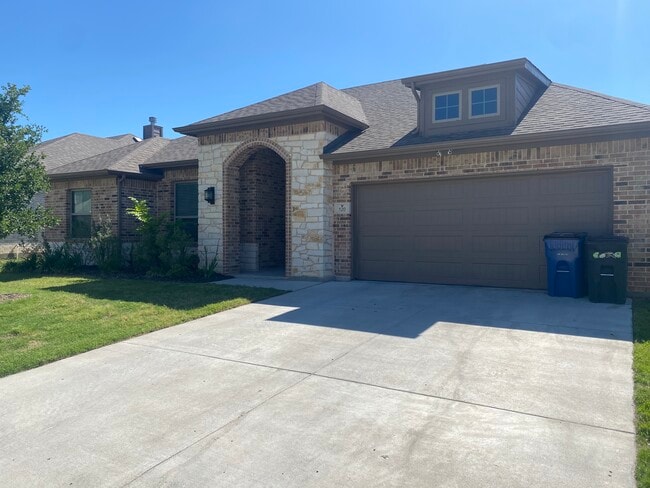 property at 120 Gardenia Dr