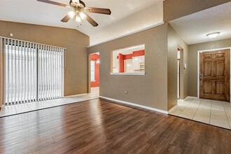 2709 Pennington Ave in Edmond, OK - Building Photo - Building Photo