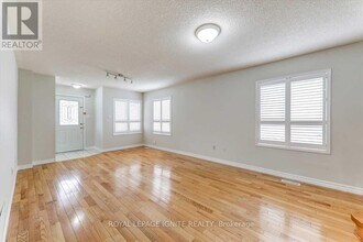 621 Staines Rd in Toronto, ON - Building Photo - Building Photo