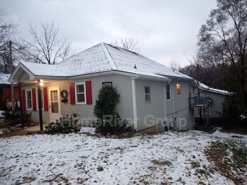 900 Dockery St in Jefferson City, MO - Building Photo