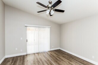 941 Adobe Flat Dr in Henderson, NV - Foto de edificio - Building Photo