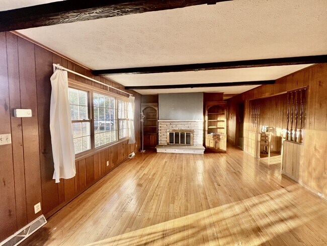 3742 Dorothy Ln in Middletown, OH - Building Photo - Building Photo