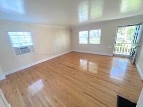 116 E 4th St in Ontario, CA - Building Photo - Building Photo