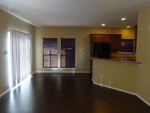 6001 Melanie Dr in Fort Worth, TX - Foto de edificio - Building Photo