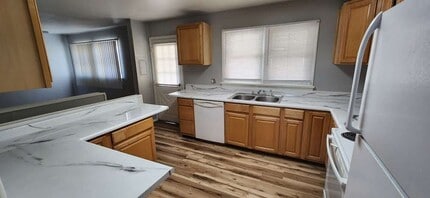 2016 Hollywood Dr in Pueblo, CO - Building Photo - Building Photo