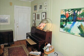 83 N Broadway in White Plains, NY - Building Photo - Building Photo