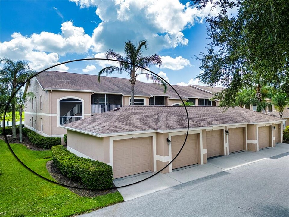 5251 Mahogany Run Ave in Sarasota, FL - Building Photo