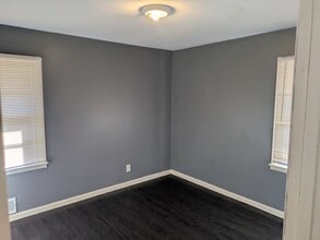 6097 Park Dr in Forest Park, GA - Building Photo - Building Photo