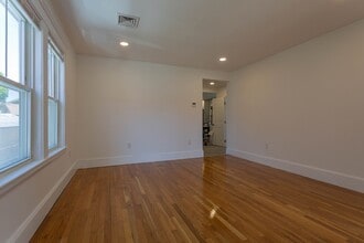 50 Evans St in Weymouth, MA - Building Photo - Building Photo