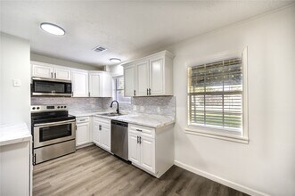 12127 Palmton St in Houston, TX - Building Photo - Building Photo