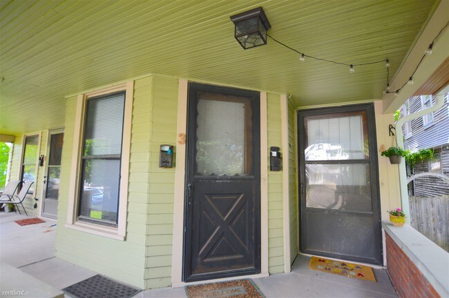 2020 N Delaware St-Unit -Apt 3 in Indianapolis, IN - Building Photo - Building Photo