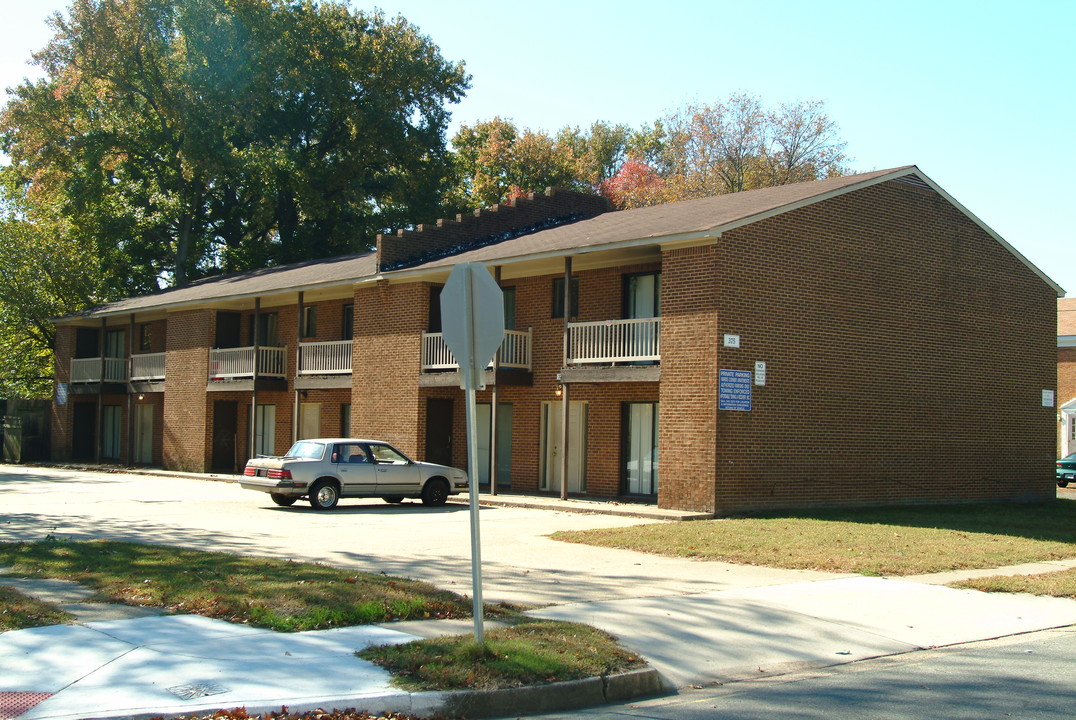 375 San Antonio Blvd in Norfolk, VA - Building Photo