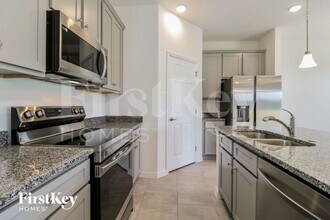 230 Windsor Reserve Dr in Eagle Lake, FL - Building Photo - Building Photo