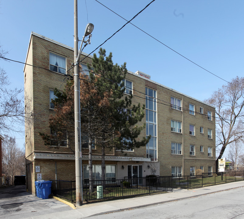 12 Buttonwood Ave in Toronto, ON - Building Photo