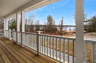 4 Pinehurst Ave in Northwood, NH - Building Photo