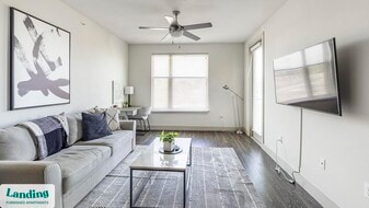 10550 N Central Expy in Dallas, TX - Building Photo