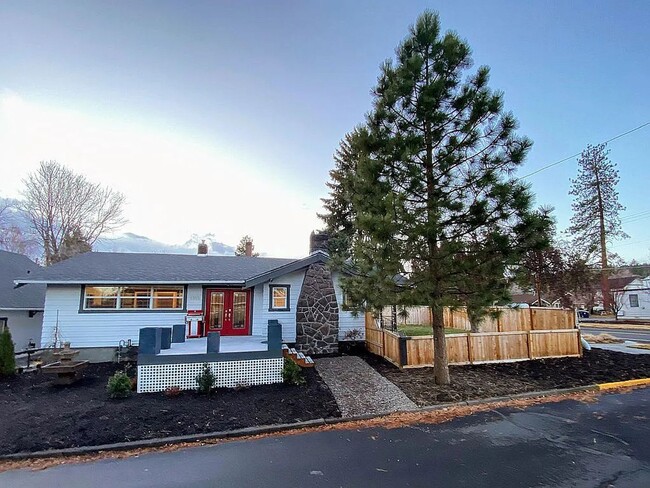 property at 1395 NW Grove Rd