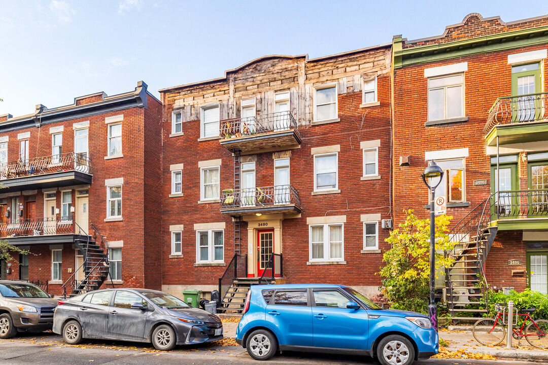 3480 De Bullion Rue in Montréal, QC - Building Photo