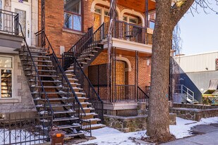 4484 Des Érables Av in Montréal, QC - Building Photo
